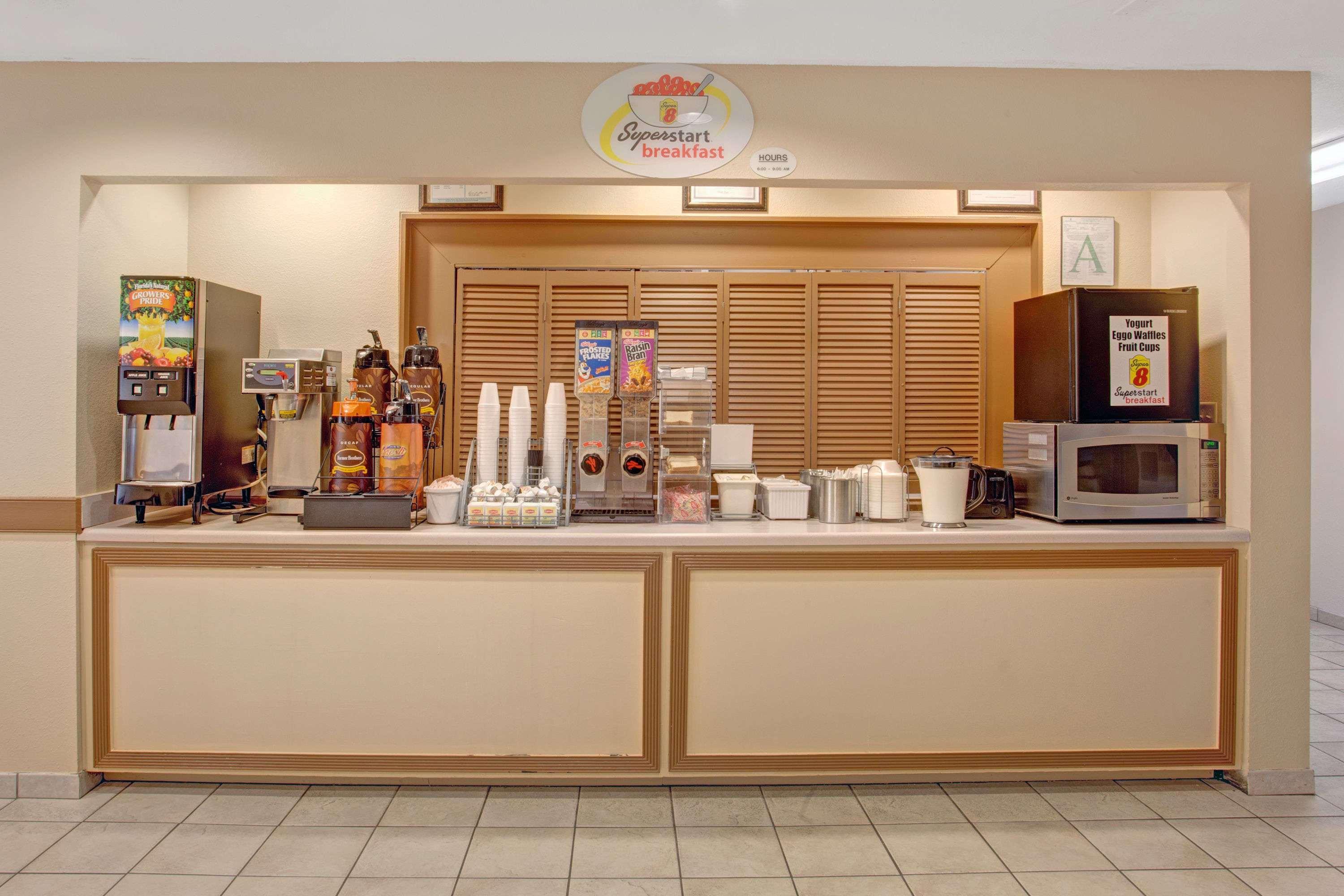 Hotel Super 8 By Wyndham Olive Branch Esterno foto